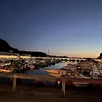 Hébergement de vacances Stort Idyllisk Sjohus Naer I Naturskjonne Omgivelser