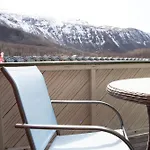 Stort Idyllisk Sjohus Naer I Naturskjonne Omgivelser Hébergement de vacances