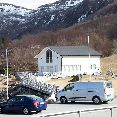 Stort Idyllisk Sjohus I Naturskjonne Omgivelser Holiday home Bodo