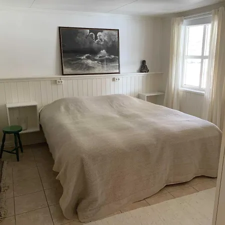 Stort Idyllisk Sjohus I Naturskjonne Omgivelser Holiday home *