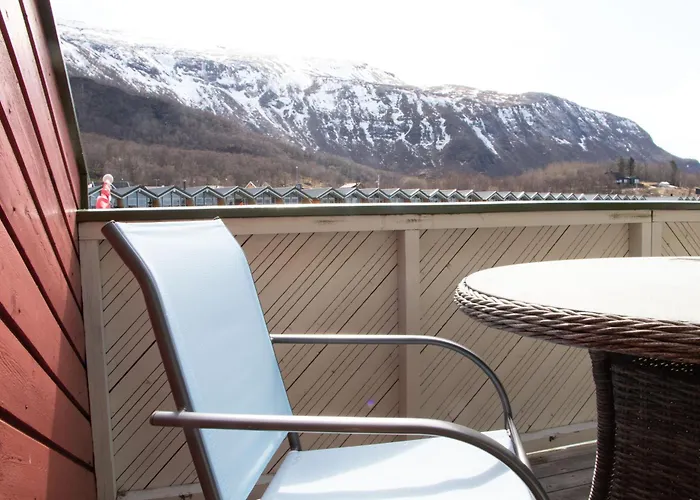 Stort Idyllisk Sjohus Naer I Naturskjonne Omgivelser 펜션